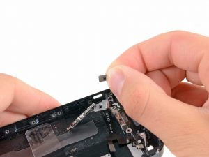 Ремонт кнопок громкости и переключения вибро iPhone 5 в Москве