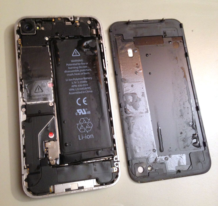v-iphone-4s-popala-voda-chto-delat