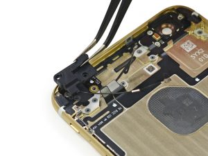 Замена антенны Wi-Fi iPhone 6 Plus