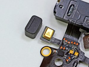 Замена микрофона iPhone 5 в Москве