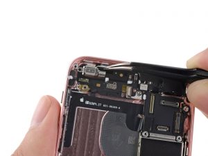 замена вибромотора Iphone SE