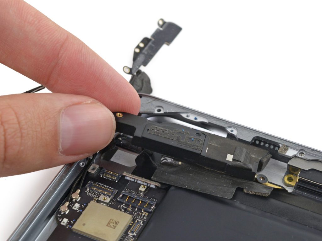 замена динамика ipad mini 2