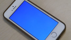 синий экран iphone