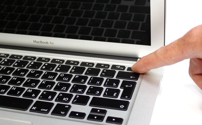 Не включается Macbook