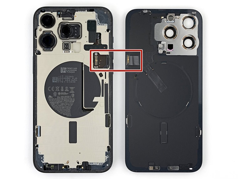 iPhone 15 pro max в разобранном виде