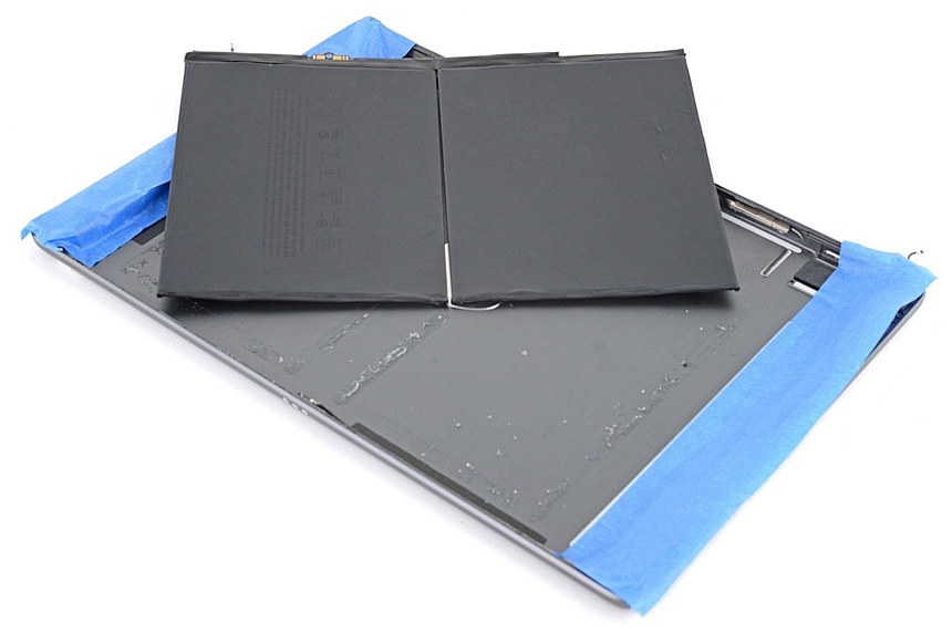 Замена АКБ у Айпада 8 поколения