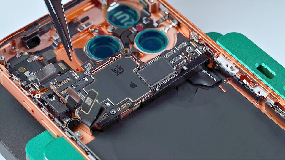 Ремонт iPhone 17 Pro