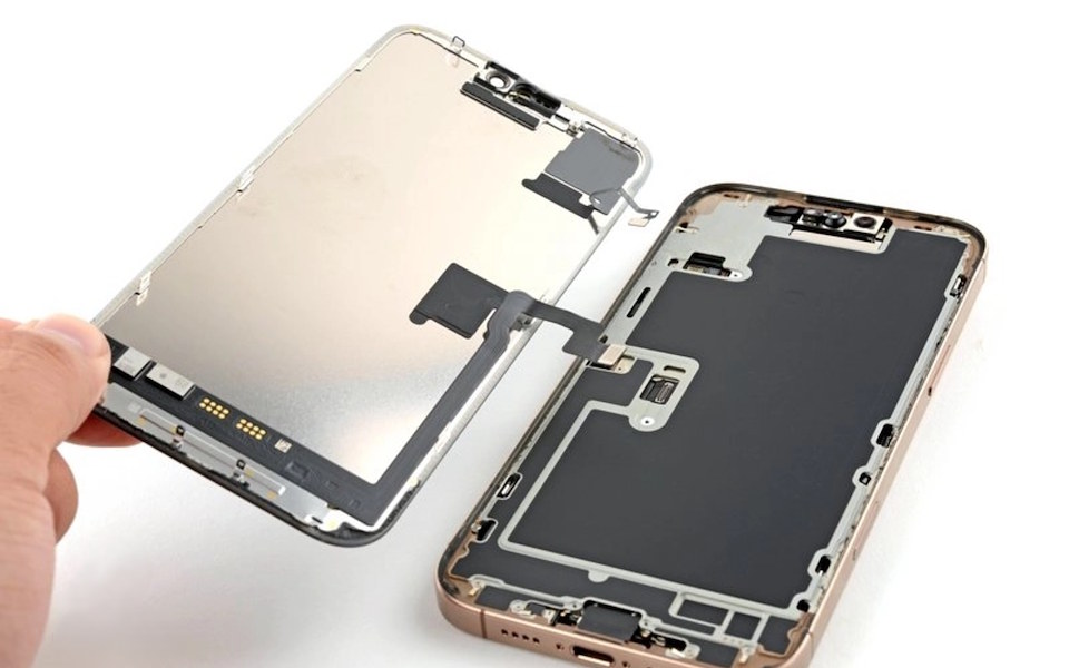 Разбор iphone 16 Pro max